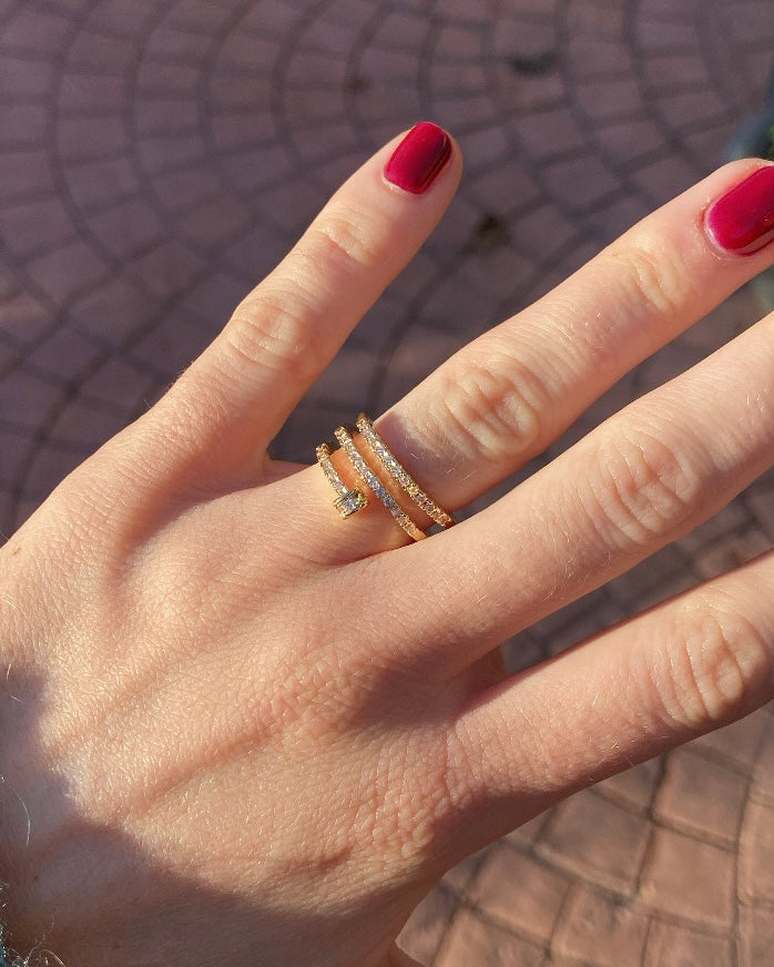 Shiny nail ring
