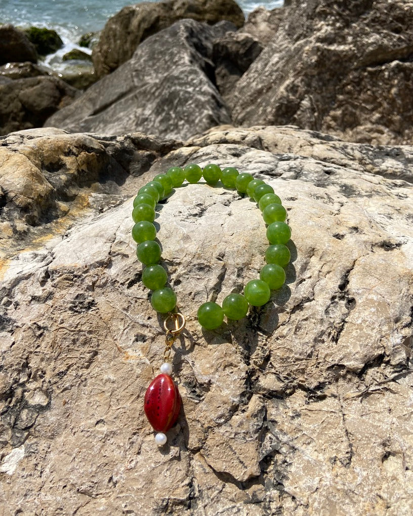 Green Base Necklace