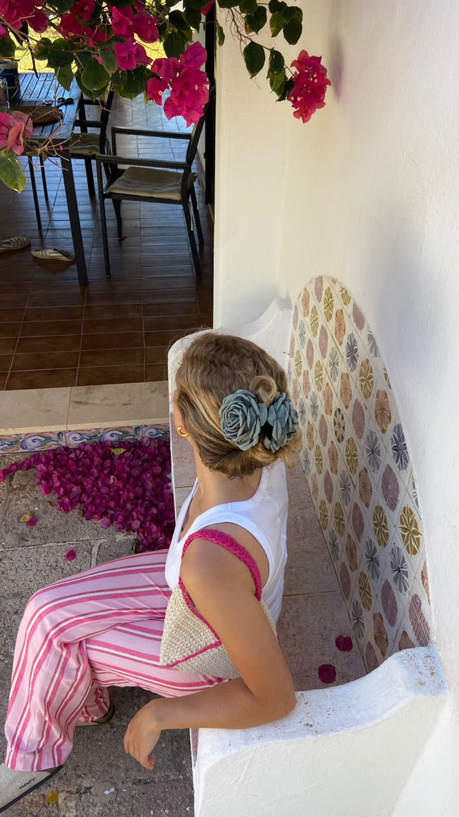 Flower hair clips